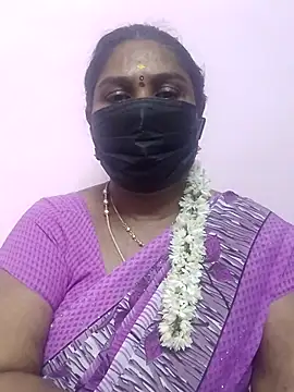 Snapshot of Tamil_Azhaghi25 chatting on September 25, 2025, 4:35 pm Tamil Azhaghi25 online show from September 25, 2025, 4:35 pm