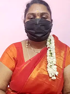 Snapshot of Tamil_Azhaghi25 chatting on September 19, 2025, 4:22 pm Tamil Azhaghi25 online show from September 19, 2025, 4:22 pm