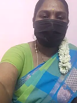 Snapshot of Tamil_Azhaghi25 chatting on October 3, 2025, 5:25 pm Tamil Azhaghi25 online show from October 3, 2025, 5:25 pm