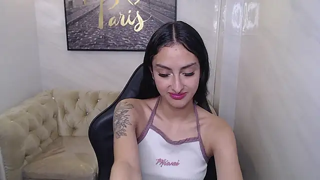 Snapshot of Tifany_v chatting on October 12, 2025, 1:29 am Tifany v online show from October 12, 2025, 1:29 am