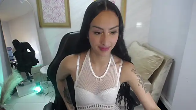 Snapshot of Tifany_v chatting on September 26, 2025, 8:16 pm Tifany v online show from September 26, 2025, 8:16 pm