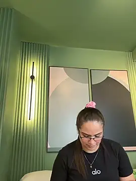 Tayler Kim online show from March 12, 2026, 6:45 pm