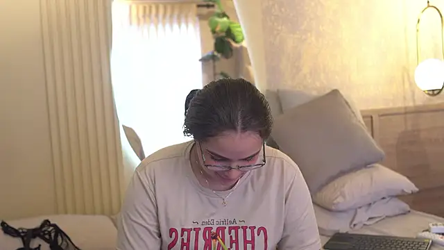 Tayler Kim online show from January 16, 2026, 6:34 pm