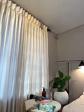 Tayler Kim online show from February 17, 2026, 6:38 pm