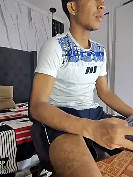 Snapshot of aston_xvera chatting on September 26, 2025, 3:13 am aston xvera online show from September 26, 2025, 3:13 am