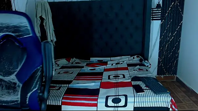 Snapshot of aston_xvera chatting on October 26, 2025, 3:51 am aston xvera online show from October 26, 2025, 3:51 am