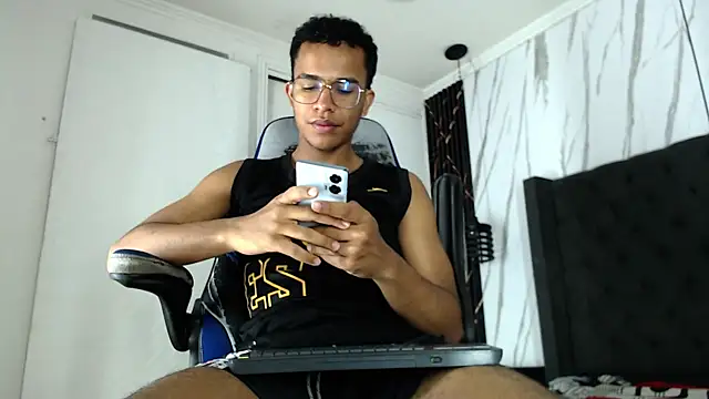 aston xvera online show from November 15, 2025, 3:43 am