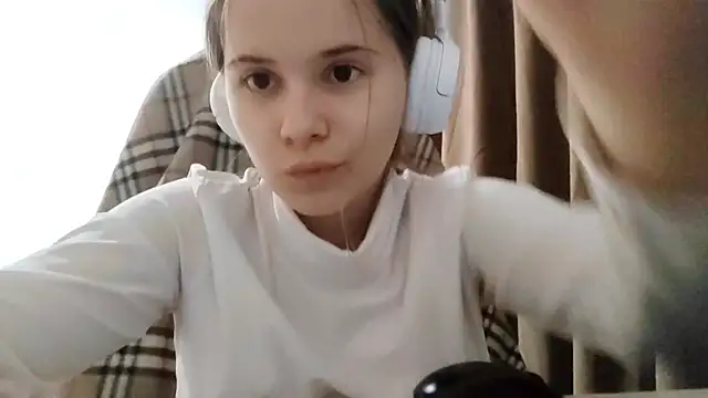 Sofie Sofie online show from September 17, 2025, 7:05 pm