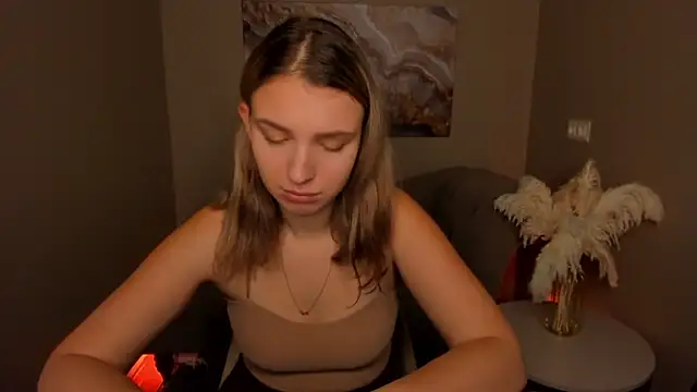 Snapshot of MilinaMorris chatting on September 24, 2025, 3:35 am MilinaMorris online show from September 24, 2025, 3:35 am