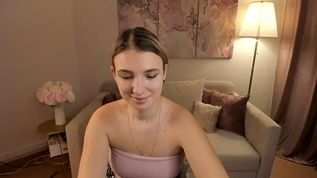 Snapshot of MilinaMorris chatting on October 15, 2025, 4:33 am MilinaMorris online show from October 15, 2025, 4:33 am