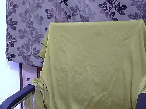 Snapshot of Hott_Noor chatting on September 20, 2025, 2:33 pm Hott Noor online show from September 20, 2025, 2:33 pm