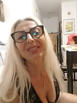  sexyBLONDE46  online show from May 15, 2026, 1:14 am