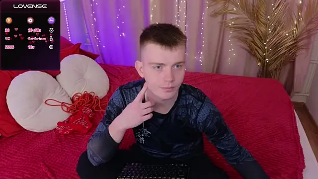 happy de1mos online show from September 18, 2025, 7:50 pm