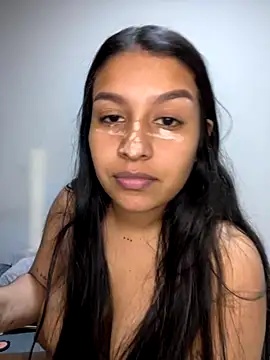 Snapshot of _Chloe_Smith chatting on October 4, 2025, 12:56 am Chloe Smith online show from October 4, 2025, 12:56 am