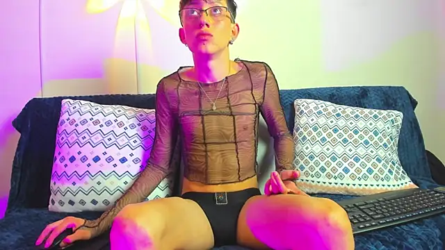 AndyMiller96 online show from September 15, 2025, 11:43 am