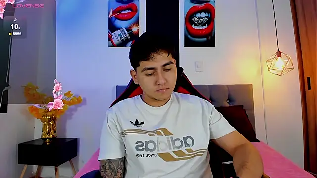 Nicolas James Sc online show from September 24, 2025, 1:39 pm