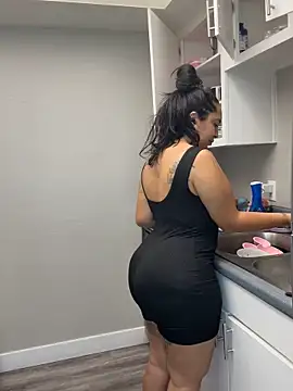 Snapshot of latina_curvy22 chatting on October 1, 2025, 6:56 pm latina curvy22 online show from October 1, 2025, 6:56 pm