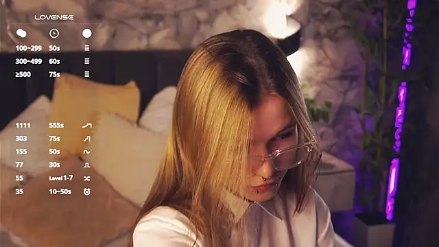 LynHillaire online show from April 15, 2026, 12:42 pm