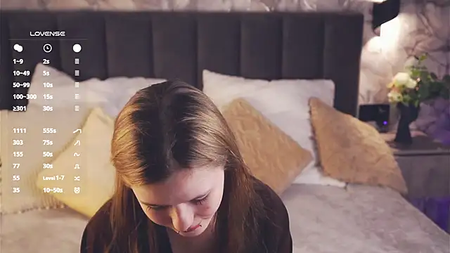 LynHillaire online show from April 19, 2026, 1:12 pm