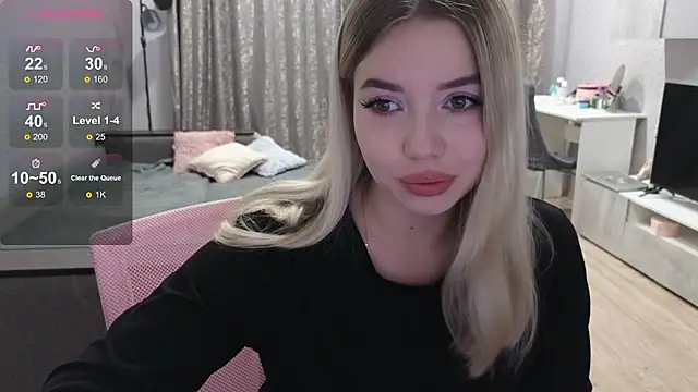 Snapshot of mayyymallorie chatting on September 14, 2025, 8:42 pm mayyymallorie online show from September 14, 2025, 8:42 pm