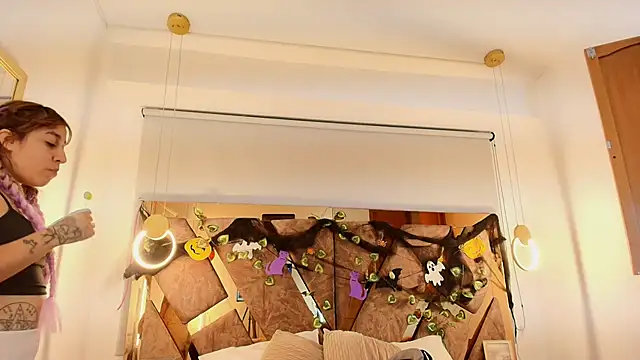 Snapshot of genessis__david chatting on October 28, 2025, 4:35 am genessis  david online show from October 28, 2025, 4:35 am