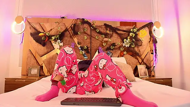 Snapshot of genessis__david chatting on October 13, 2025, 4:03 am genessis  david online show from October 13, 2025, 4:03 am