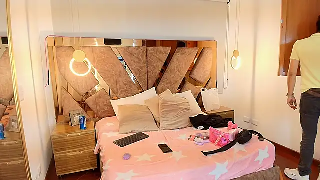 Snapshot of genessis__david chatting on September 29, 2025, 11:32 pm genessis  david online show from September 29, 2025, 11:32 pm