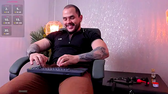 Hershell Fit online show from October 7, 2025, 7:37 pm