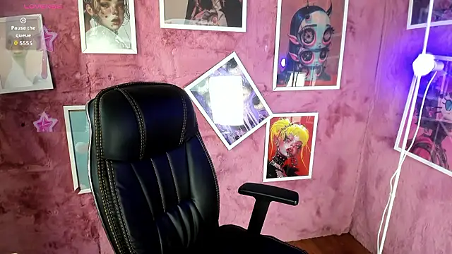 Snapshot of Mystic_blue chatting on February 26, 2026, 12:49 pm Mystic blue online show from February 26, 2026, 12:49 pm