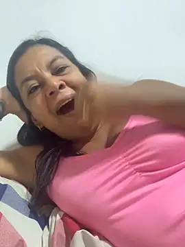 YadiraOrozco online show from May 12, 2026, 1:24 am
