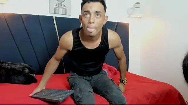 Snapshot of richsexymom chatting on October 16, 2025, 1:47 am richsexymom online show from October 16, 2025, 1:47 am