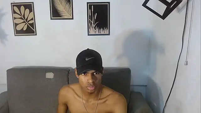 Snapshot of criss_zuri chatting on September 17, 2025, 7:16 pm criss zuri online show from September 17, 2025, 7:16 pm