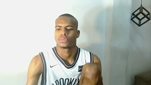 Snapshot of criss_zuri chatting on October 14, 2025, 11:44 am criss zuri online show from October 14, 2025, 11:44 am