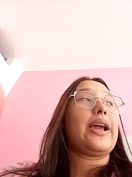 milkchorros online show from September 11, 2025, 5:02 pm