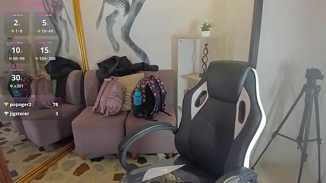 Snapshot of AlliceCopper chatting on February 11, 2026, 12:05 pm AlliceCopper online show from February 11, 2026, 12:05 pm