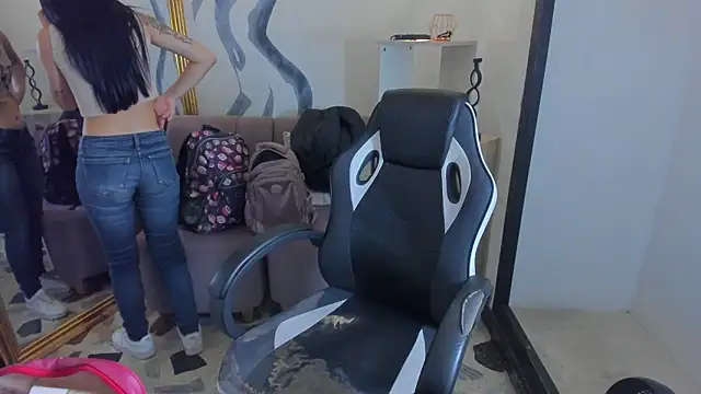 Snapshot of AlliceCopper chatting on February 22, 2026, 12:40 pm AlliceCopper online show from February 22, 2026, 12:40 pm