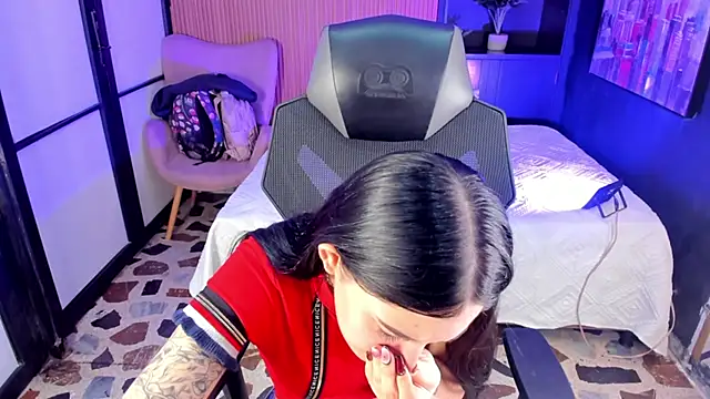 Snapshot of AlliceCopper chatting on February 24, 2026, 12:39 pm AlliceCopper online show from February 24, 2026, 12:39 pm