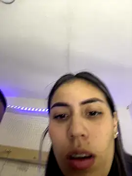 Snapshot of DannaftDavid chatting on September 30, 2025, 11:33 pm DannaftDavid online show from September 30, 2025, 11:33 pm