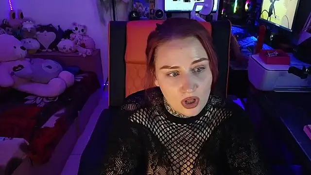 blazed vixen online show from May 21, 2026, 11:02 pm