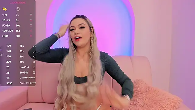 milaowens online show from March 30, 2026, 7:43 am