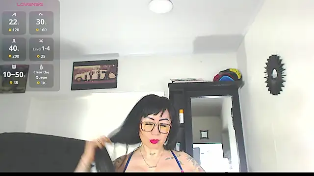 Snapshot of Vicky_hotmilf chatting on October 31, 2025, 11:07 am Vicky hotmilf online show from October 31, 2025, 11:07 am