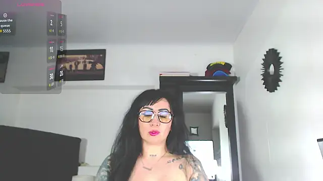 Snapshot of Vicky_hotmilf chatting on October 8, 2025, 2:40 pm Vicky hotmilf online show from October 8, 2025, 2:40 pm