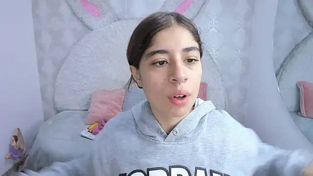 Gaby louse online show from April 3, 2026, 7:09 pm