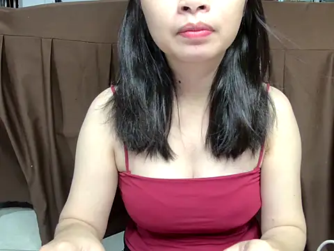 Snapshot of Thu_yaha chatting on September 24, 2025, 4:02 pm Thu yaha online show from September 24, 2025, 4:02 pm