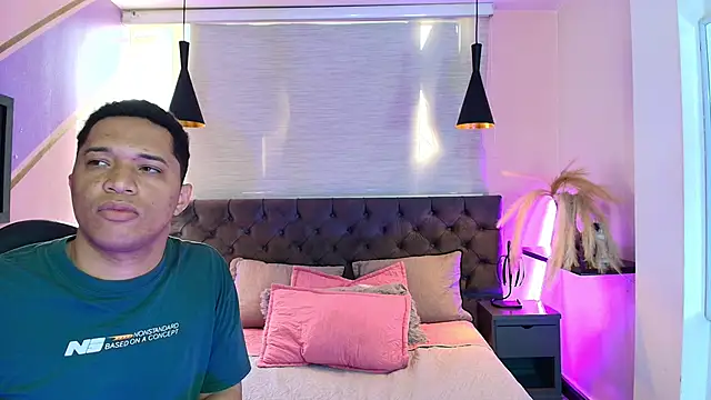 Annie Lii online show from September 27, 2025, 1:28 pm