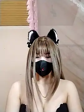 Helen69x online show from December 17, 2025, 4:01 pm