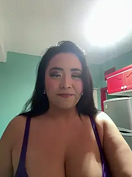 Snapshot of MyHoneyFrida chatting on October 4, 2025, 3:30 am MyHoneyFrida online show from October 4, 2025, 3:30 am