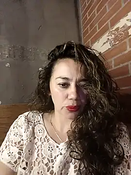 sexy-latina1 online show from October 26, 2025, 4:02 am