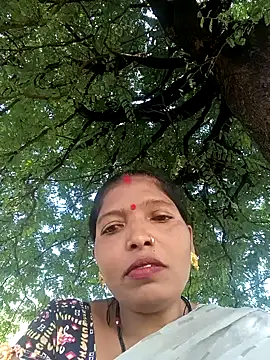 Jivika Jaiswal online show from October 2, 2025, 4:05 am