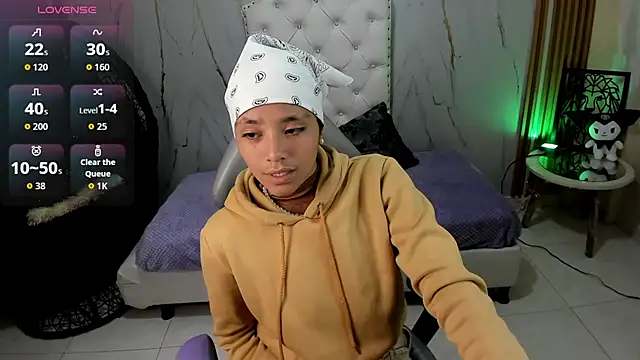 SexyValkyrie1 online show from September 12, 2025, 4:12 am